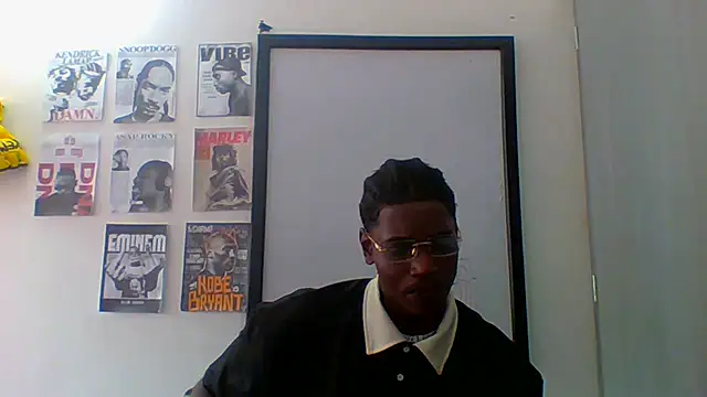Snapshot of charles_king chatting on 06-12-26, 07:33 charles king online show from 06-12-26, 07:33