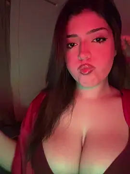 Snapshot of donya_star chatting on 04-17-26, 02:25 donya star online show from 04-17-26, 02:25