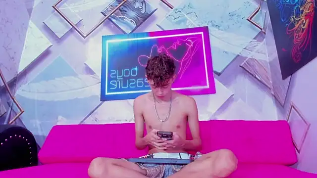 Aron guys online show from 03-02-26, 05:20