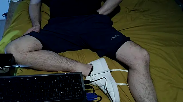 Snapshot of dpr100z chatting on 03-04-26, 01:02 dpr100z online show from 03-04-26, 01:02