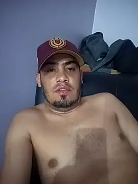 Snapshot of Chuoo069 chatting on 02-28-26, 02:11 Chuoo069 online show from 02-28-26, 02:11