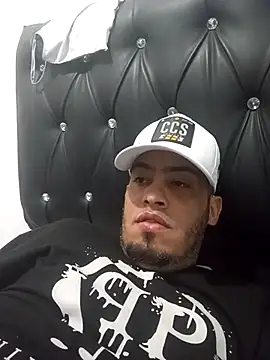 Snapshot of Chuoo069 chatting on 02-28-26, 02:50 Chuoo069 online show from 02-28-26, 02:50