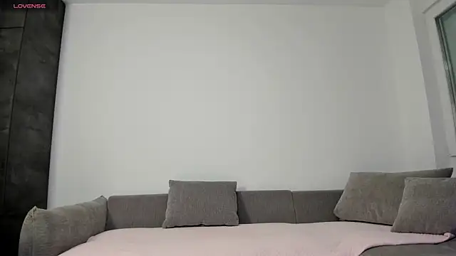 nikki-moon online show from 04-13-26, 07:01