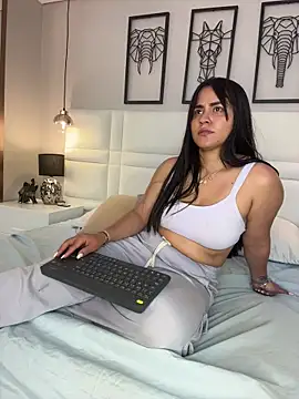 alejandra  garcia online show from 03-29-26, 02:35