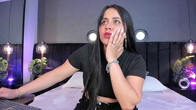 alejandra  garcia online show from 03-24-26, 03:50