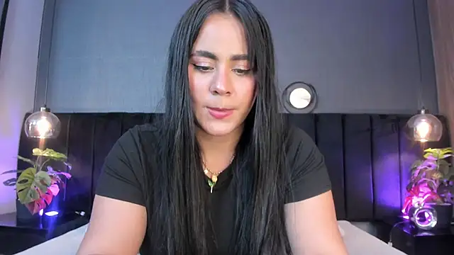 alejandra  garcia online show from 04-08-26, 03:19
