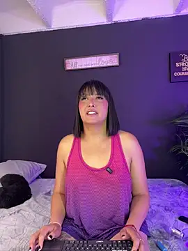 Snapshot of Valeriaa_cruz chatting on 04-20-26, 11:46 Valeriaa cruz online show from 04-20-26, 11:46
