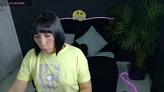 Valeriaa cruz online show from 03-03-26, 10:22