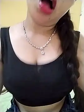 Snapshot of Bhawika-Kashap chatting on 05-18-26, 06:18 Bhawika-Kashap online show from 05-18-26, 06:18