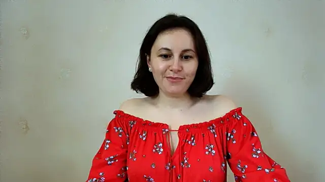 Snapshot of Inessa_beauty chatting on 04-26-26, 01:08 Inessa beauty online show from 04-26-26, 01:08