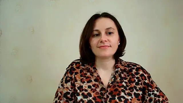 Snapshot of Inessa_beauty chatting on 05-18-26, 12:54 Inessa beauty online show from 05-18-26, 12:54