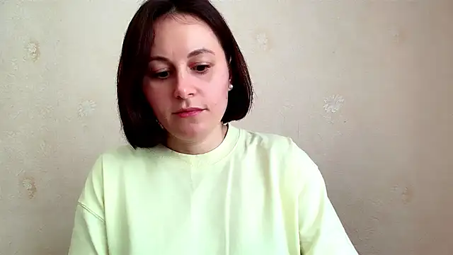 Snapshot of Inessa_beauty chatting on 02-28-26, 11:32 Inessa beauty online show from 02-28-26, 11:32