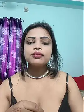 Snapshot of Beauty-3 chatting on 06-07-26, 01:55 Beauty-3 online show from 06-07-26, 01:55