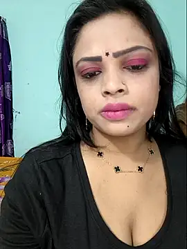 Snapshot of Beauty-3 chatting on 05-01-26, 08:36 Beauty-3 online show from 05-01-26, 08:36