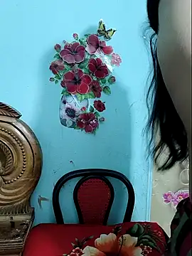 Snapshot of Beauty-3 chatting on 07-06-26, 07:59 Beauty-3 online show from 07-06-26, 07:59