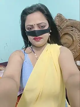 Snapshot of Beauty-3 chatting on 06-15-26, 11:59 Beauty-3 online show from 06-15-26, 11:59