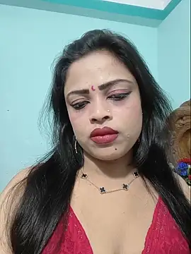 Snapshot of Beauty-3 chatting on 05-24-26, 08:31 Beauty-3 online show from 05-24-26, 08:31
