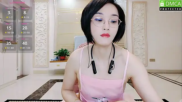 Snapshot of Nana-NN chatting on 05-08-26, 05:55 Nana-NN online show from 05-08-26, 05:55