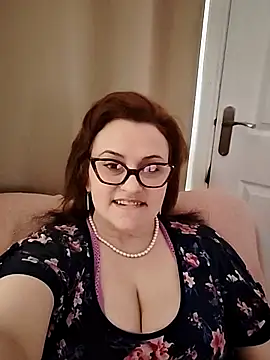 Snapshot of Teacher-Sue chatting on 03-02-26, 02:46 Teacher-Sue online show from 03-02-26, 02:46