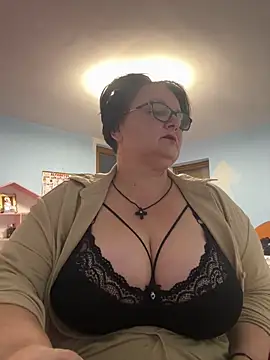 I amArquette online show from 03-18-26, 05:58