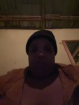 friendlybitch22 online show from 05-20-26, 04:37