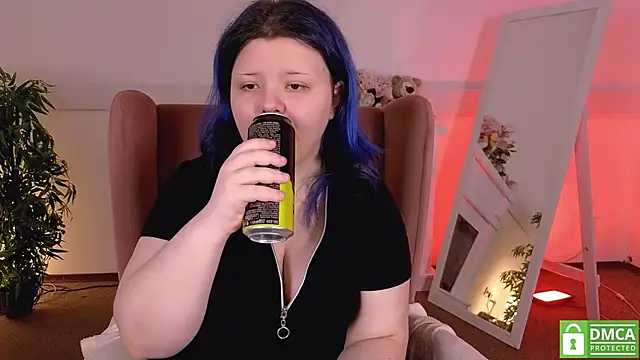 Lunaar  online show from 03-24-26, 07:08