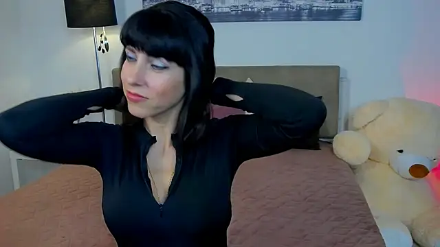 HeidieRaven online show from 04-14-26, 12:43