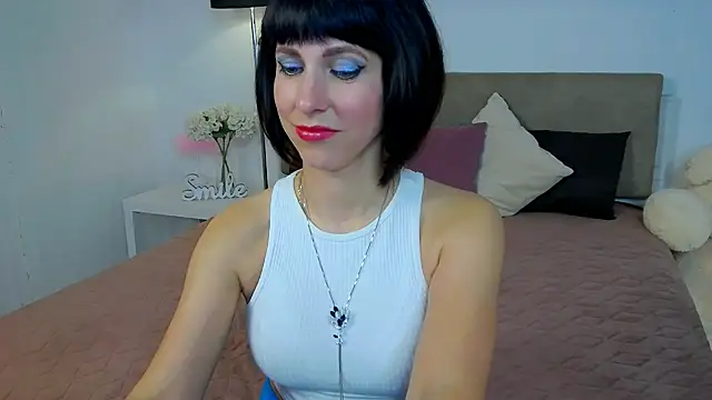 Snapshot of HeidieRaven chatting on 04-25-26, 01:41 HeidieRaven online show from 04-25-26, 01:41