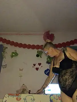 Snapshot of SofiaAmour chatting on 07-06-26, 06:43 SofiaAmour online show from 07-06-26, 06:43