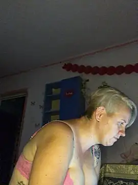 Snapshot of SofiaAmour chatting on 07-17-26, 06:38 SofiaAmour online show from 07-17-26, 06:38