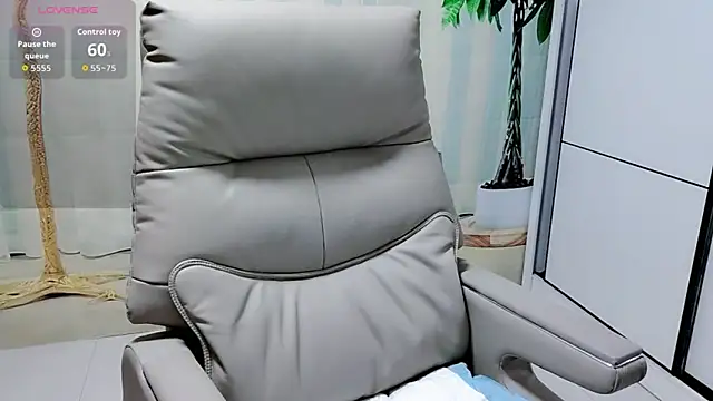 Naomi NN online show from 07-23-26, 09:22