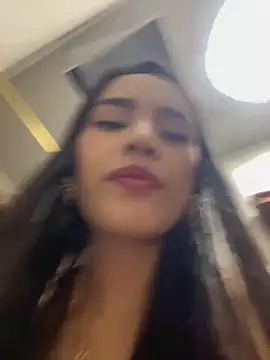 Snapshot of Mia-villalobos chatting on 05-10-26, 05:11 Mia-villalobos online show from 05-10-26, 05:11