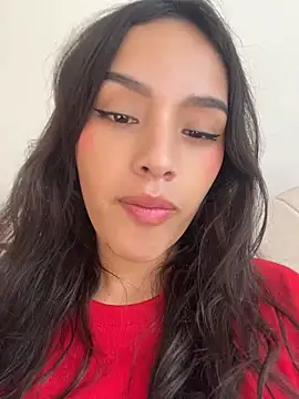 Snapshot of Mia-villalobos chatting on 06-15-26, 01:55 Mia-villalobos online show from 06-15-26, 01:55