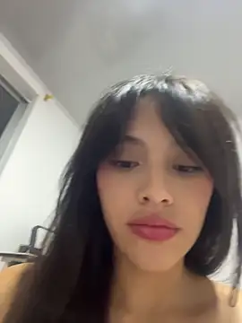 Snapshot of Mia-villalobos chatting on 06-09-26, 02:12 Mia-villalobos online show from 06-09-26, 02:12