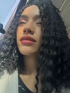 Snapshot of Mia-villalobos chatting on 07-25-26, 02:34 Mia-villalobos online show from 07-25-26, 02:34