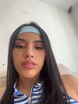 Snapshot of Mia-villalobos chatting on 06-12-26, 02:59 Mia-villalobos online show from 06-12-26, 02:59