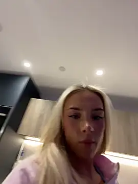 Naughtyblondex online show from 04-07-26, 11:50