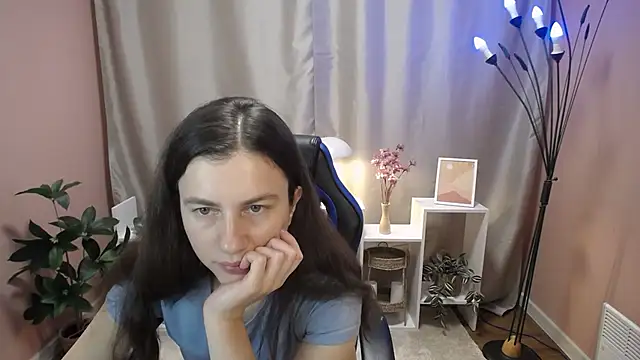 MistyBree online show from 06-11-26, 08:00