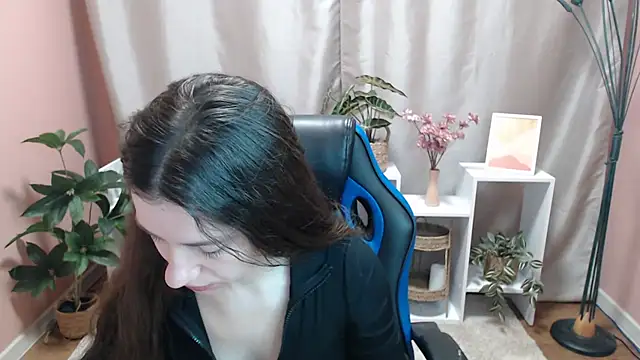 MistyBree online show from 05-04-26, 08:06
