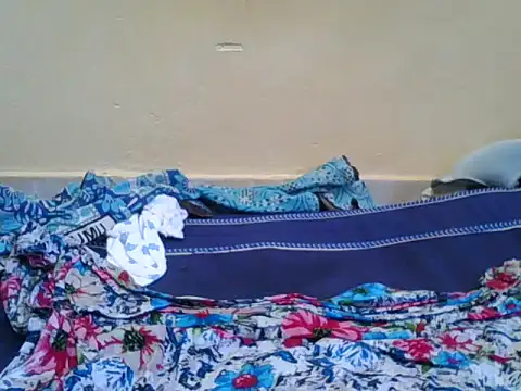 Sweet aura01 online show from 04-12-26, 09:01