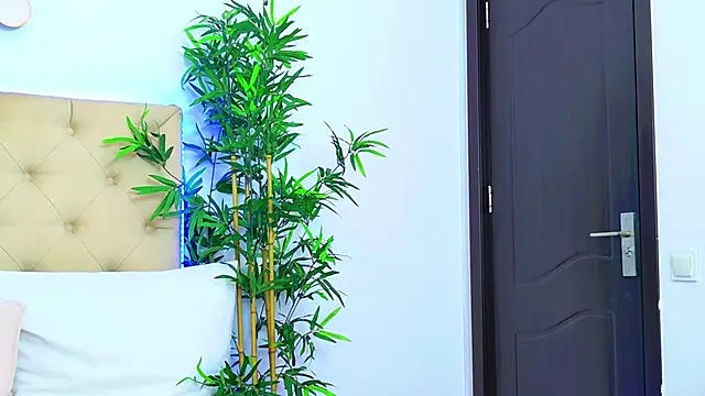 RaysaDrake online show from 03-30-26, 04:03