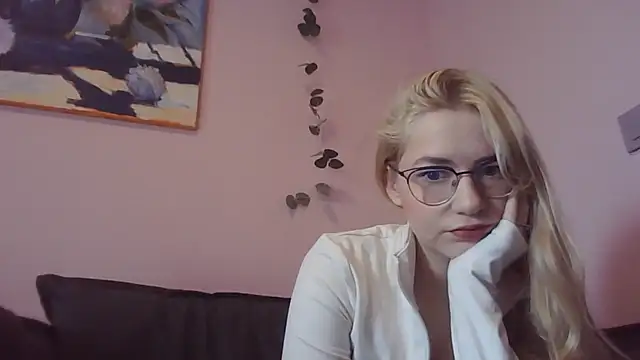 Kiss To Remember online show from 03-18-26, 10:29