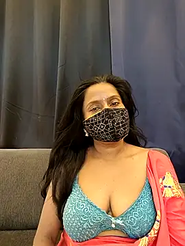 misti-boudii online show from 04-04-26, 02:07