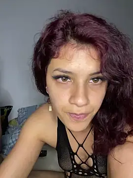 Snapshot of MommySexxy23 chatting on 05-19-26, 06:04 MommySexxy23 online show from 05-19-26, 06:04