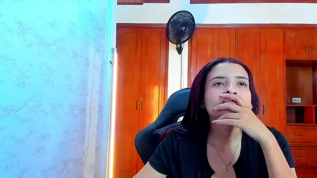 lizzie skinny online show from 03-24-26, 07:03