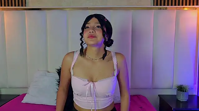 Rosie Jones  online show from 03-08-26, 03:32