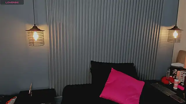 SusanaBell  online show from 04-09-26, 08:59