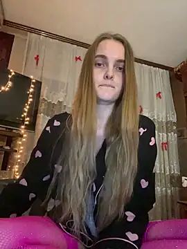 Snapshot of LunaVey chatting on 06-08-26, 06:41 LunaVey online show from 06-08-26, 06:41