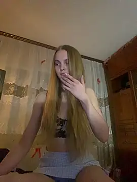 LunaVey online show from 04-09-26, 06:25