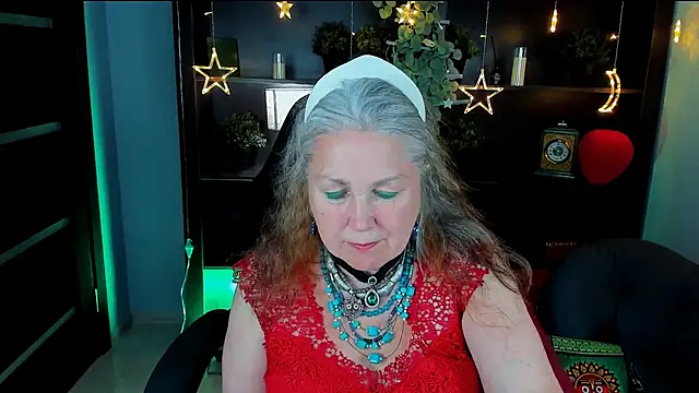 Snapshot of LilaMaharani chatting on 06-19-26, 01:28 LilaMaharani online show from 06-19-26, 01:28